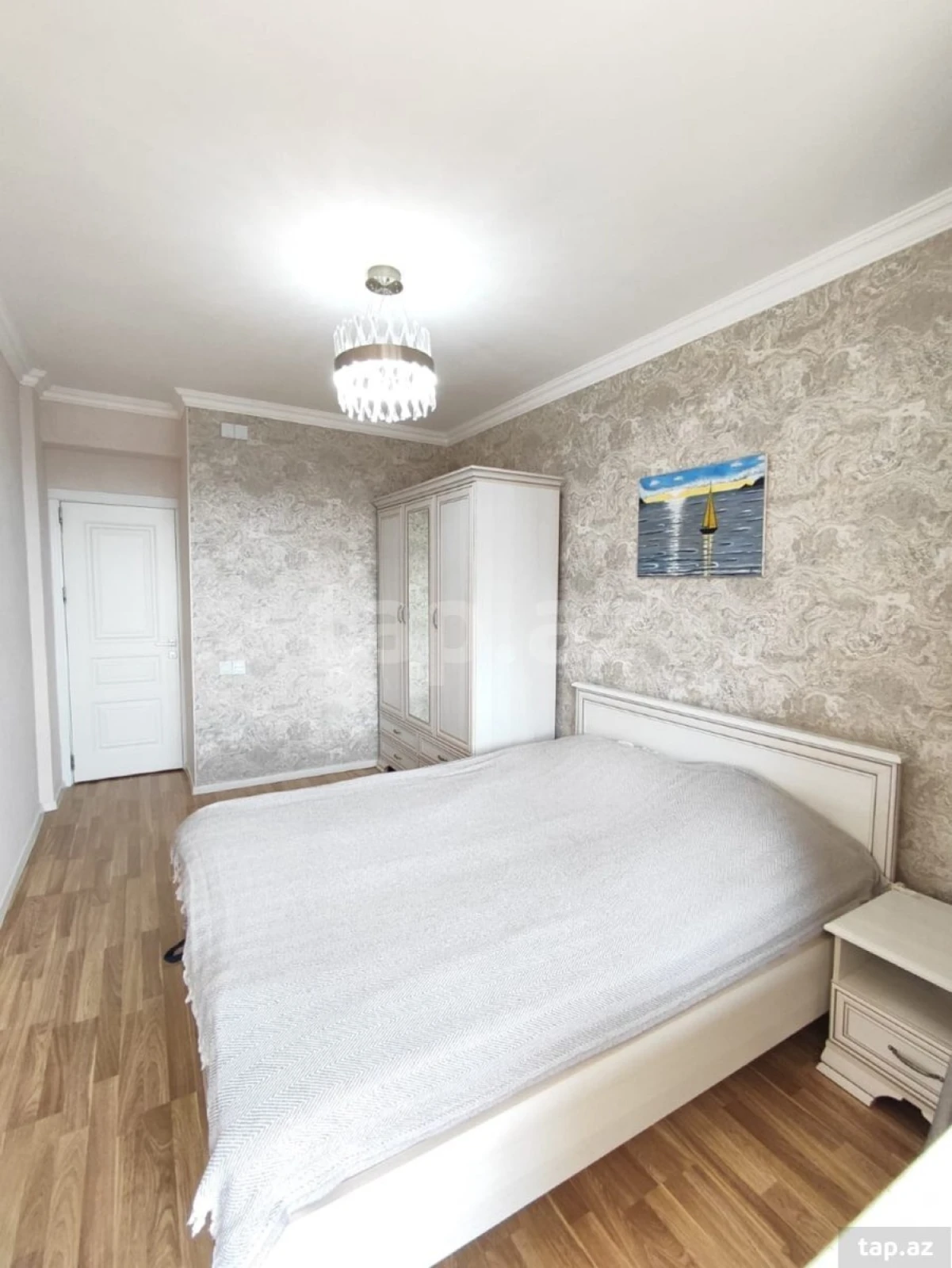 Satılır 2 otaqlı yeni tikili 61 m²