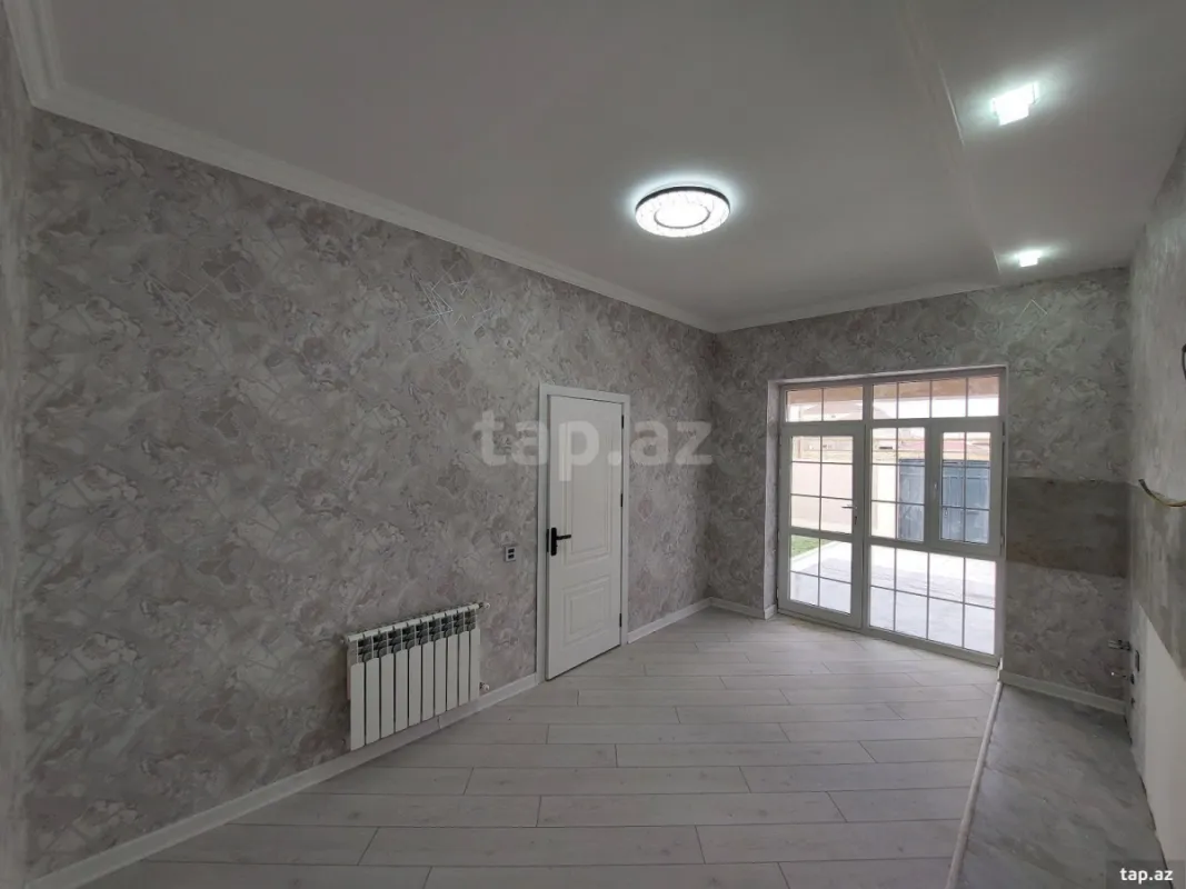 Satılır 4 otaqlı həyət evi 250 m²