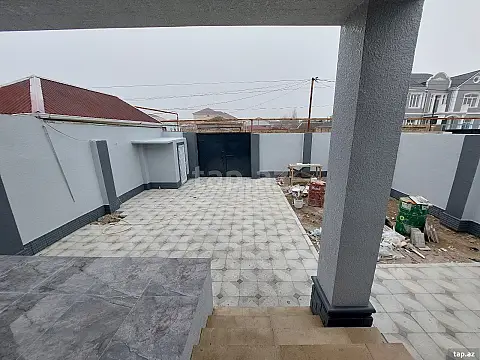 Satılır 4 otaqlı həyət evi 250 m²