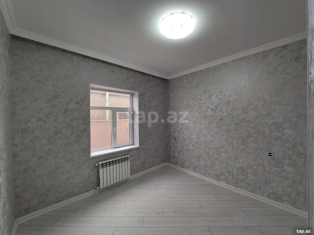 Satılır 4 otaqlı həyət evi 250 m²