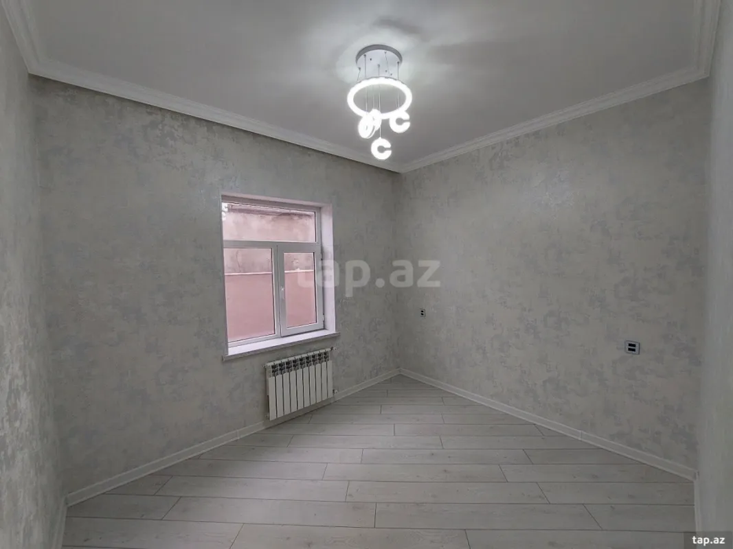 Satılır 4 otaqlı həyət evi 250 m²