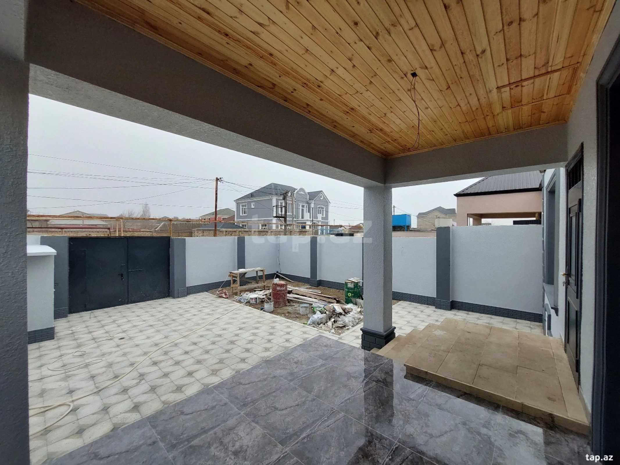 Satılır 4 otaqlı həyət evi 250 m²