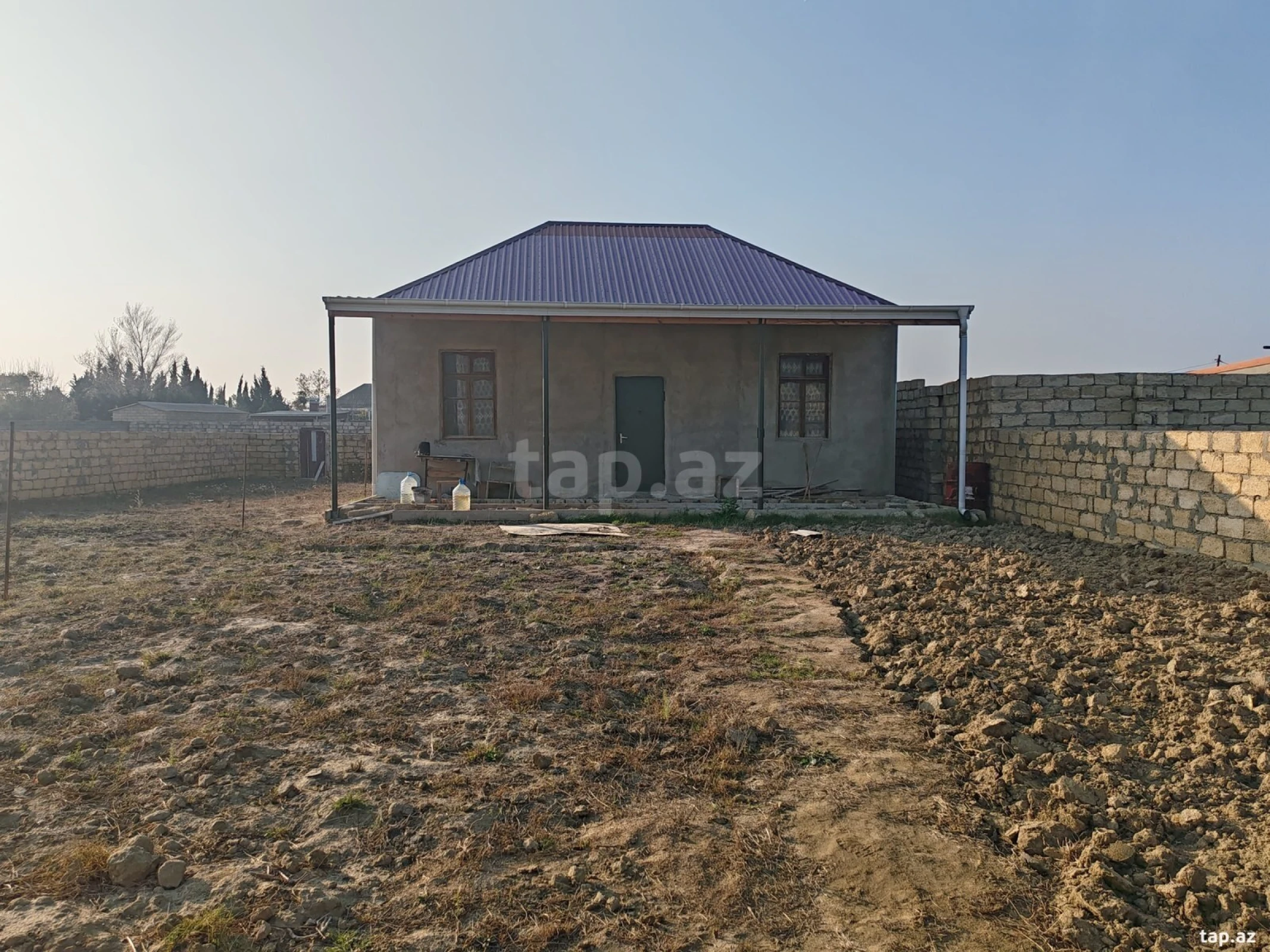 Satılır 4 otaqlı həyət evi 60000 m²