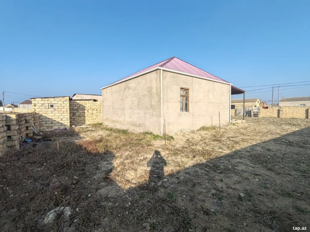 Satılır 4 otaqlı həyət evi 60000 m²