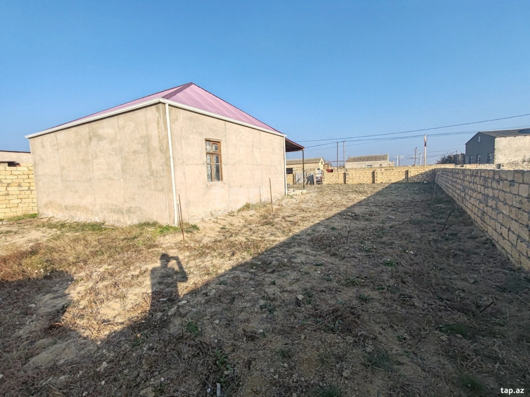 Satılır 4 otaqlı həyət evi 60000 m²