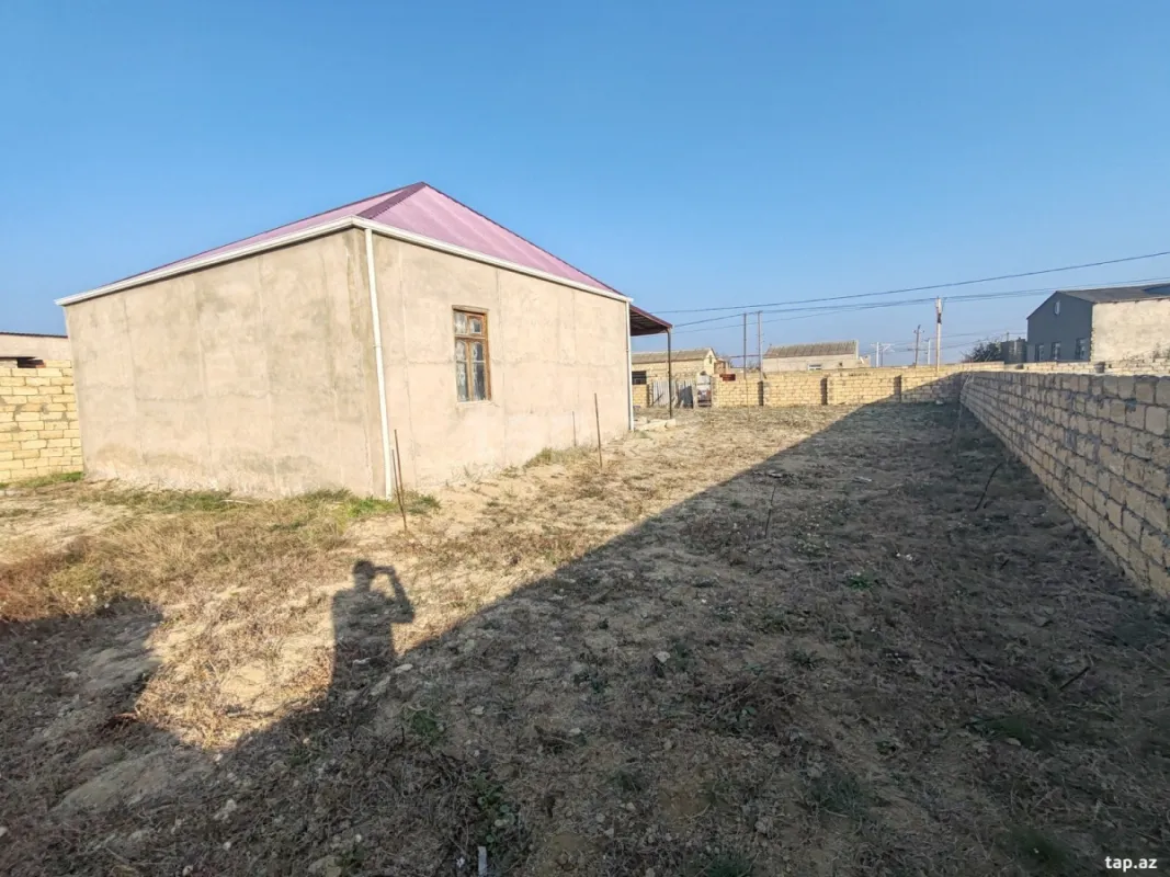 Satılır 4 otaqlı həyət evi 60000 m²