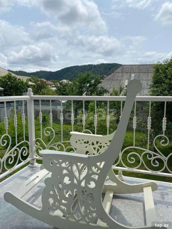 Kirayə verilir 5 otaqlı həyət evi 200 m²