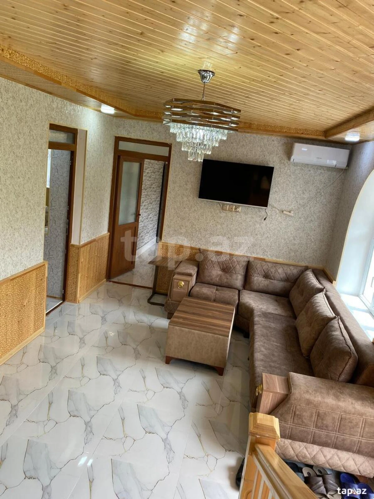 Kirayə verilir 5 otaqlı həyət evi 200 m²