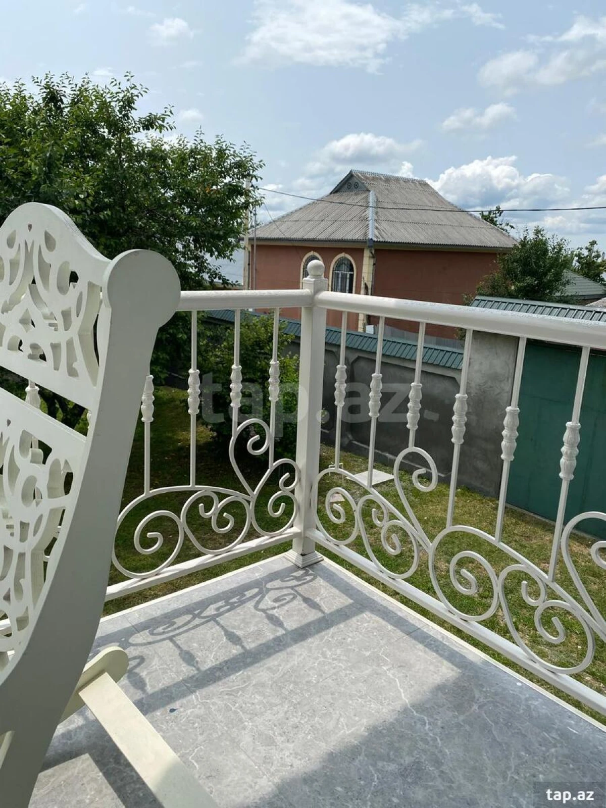 Kirayə verilir 5 otaqlı həyət evi 200 m²