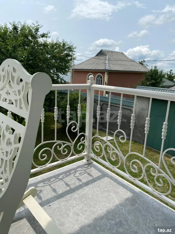 Kirayə verilir 5 otaqlı həyət evi 200 m²