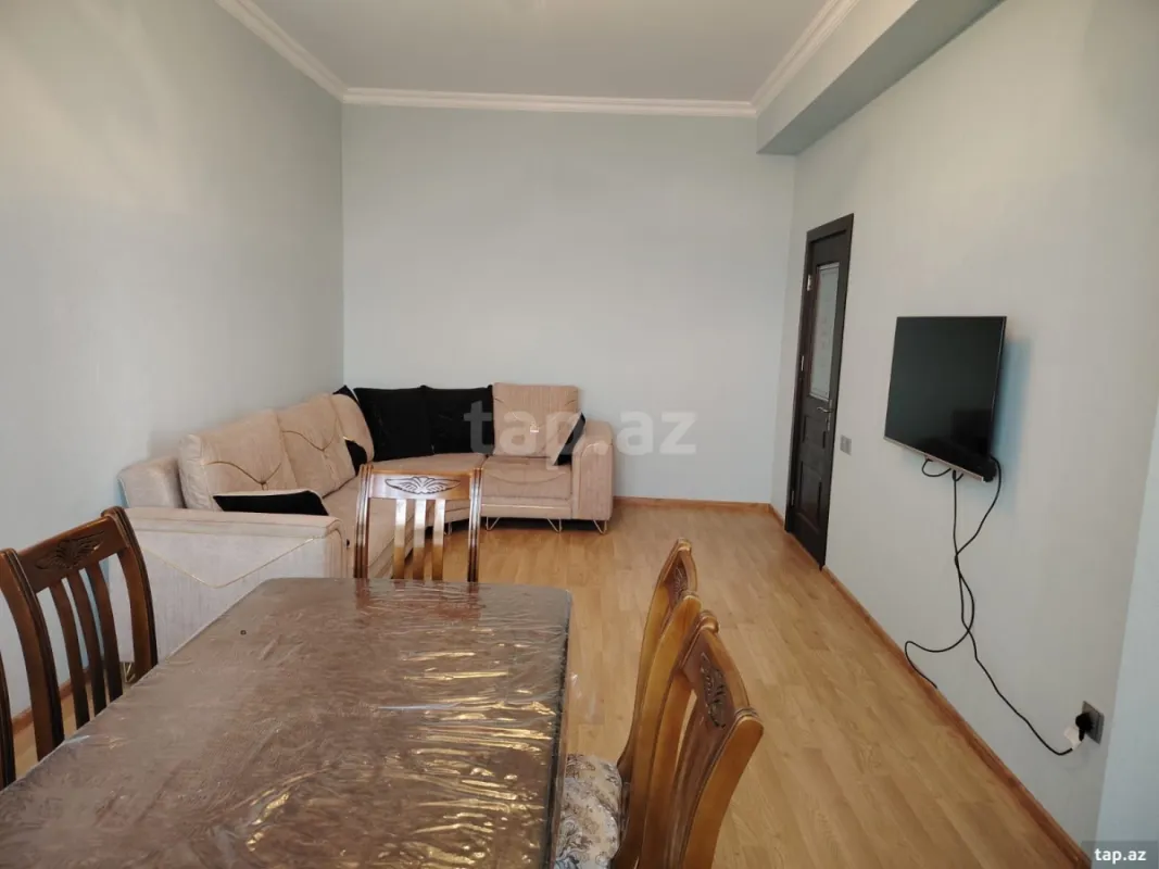 Kirayə verilir 2 otaqlı yeni tikili 70 m²