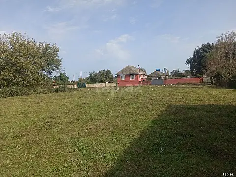 Satılır torpaq sahəsi — Bakı