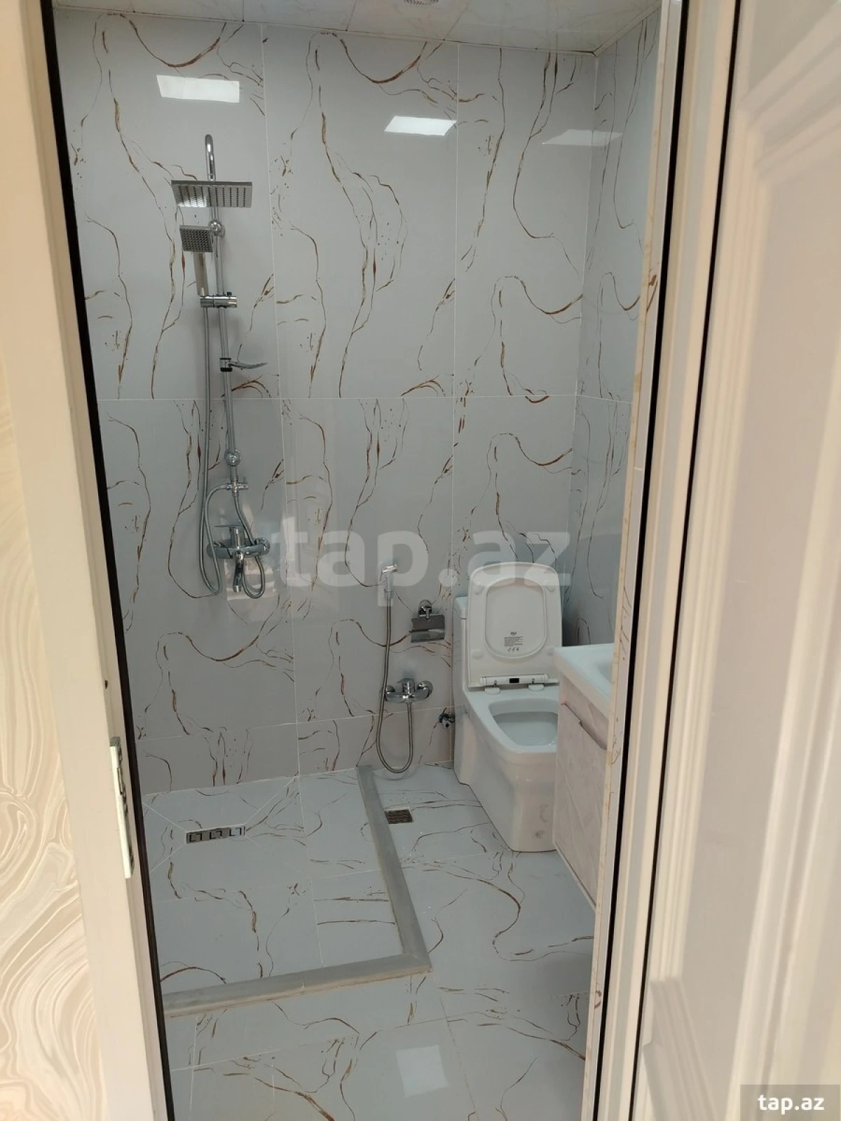 Satılır 2 otaqlı yeni tikili 53 m²