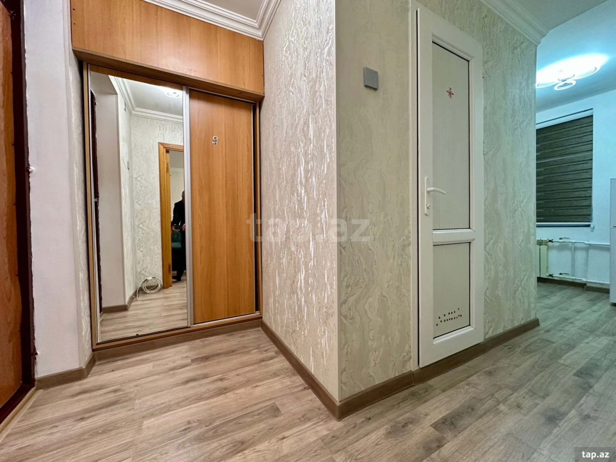 Satılır 1 otaqlı mənzil 40 m²