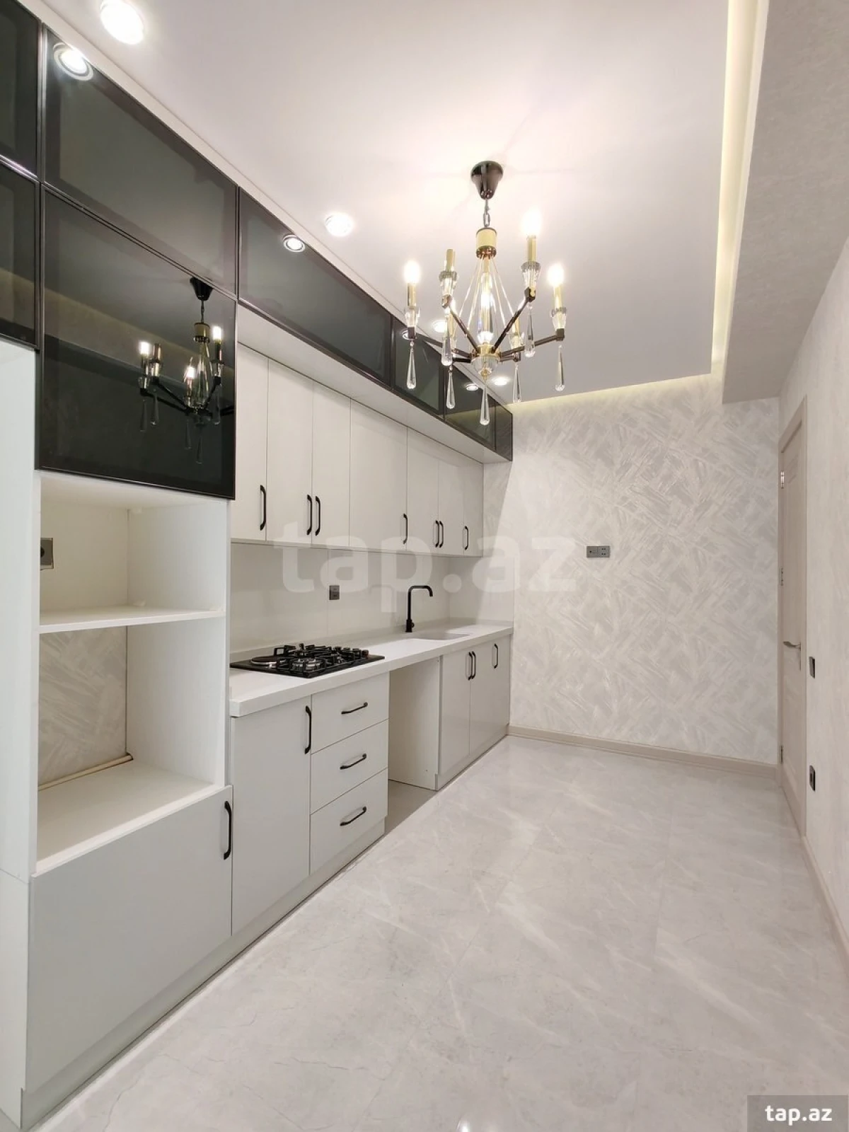 Satılır 2 otaqlı yeni tikili 65 m²