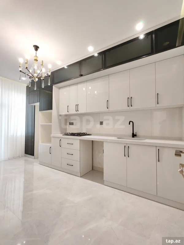 Satılır 2 otaqlı yeni tikili 65 m²