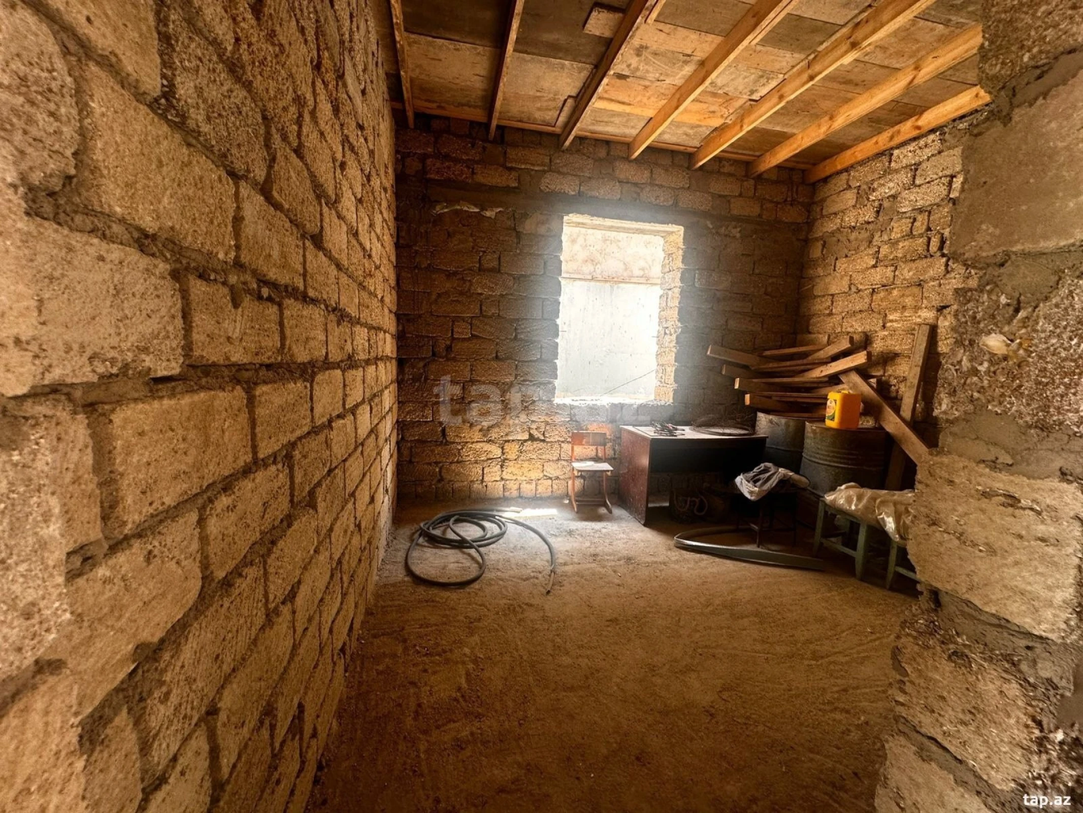 Satılır 4 otaqlı həyət evi 144 m²