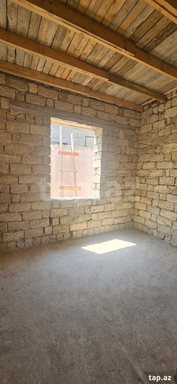 Satılır 4 otaqlı həyət evi 144 m²