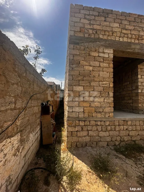 Satılır 4 otaqlı həyət evi 144 m²