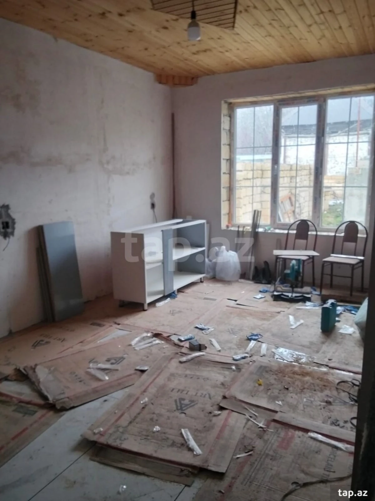 Satılır 4 otaqlı həyət evi 100 m²