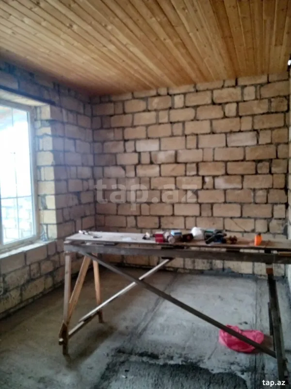 Satılır 4 otaqlı həyət evi 100 m²