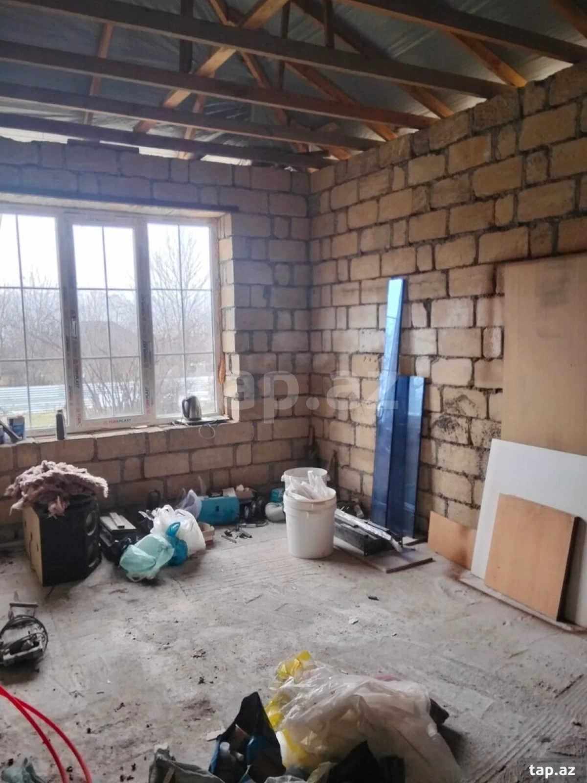 Satılır 4 otaqlı həyət evi 100 m²