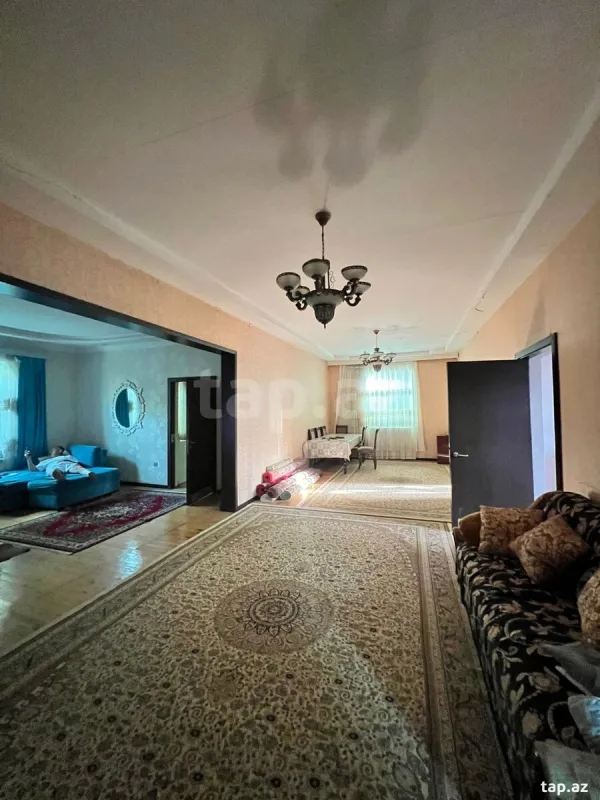Satılır 5 otaqlı həyət evi 155 m²