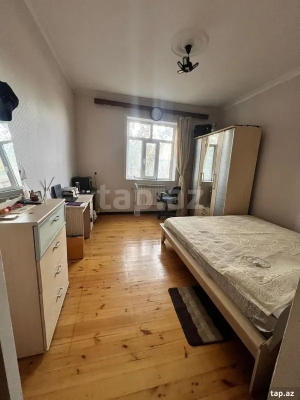 Satılır 5 otaqlı həyət evi 155 m²