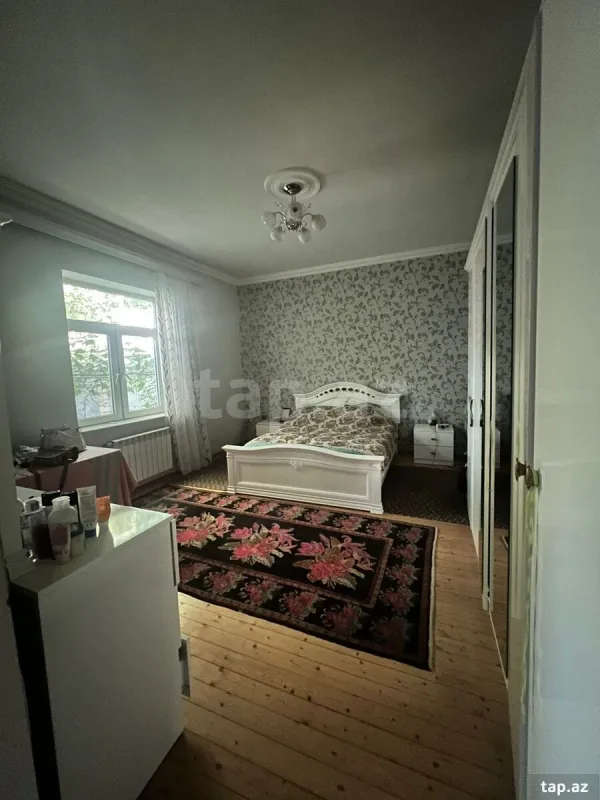 Satılır 5 otaqlı həyət evi 155 m²