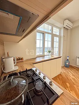 Satılır 2 otaqlı yeni tikili 95 m²
