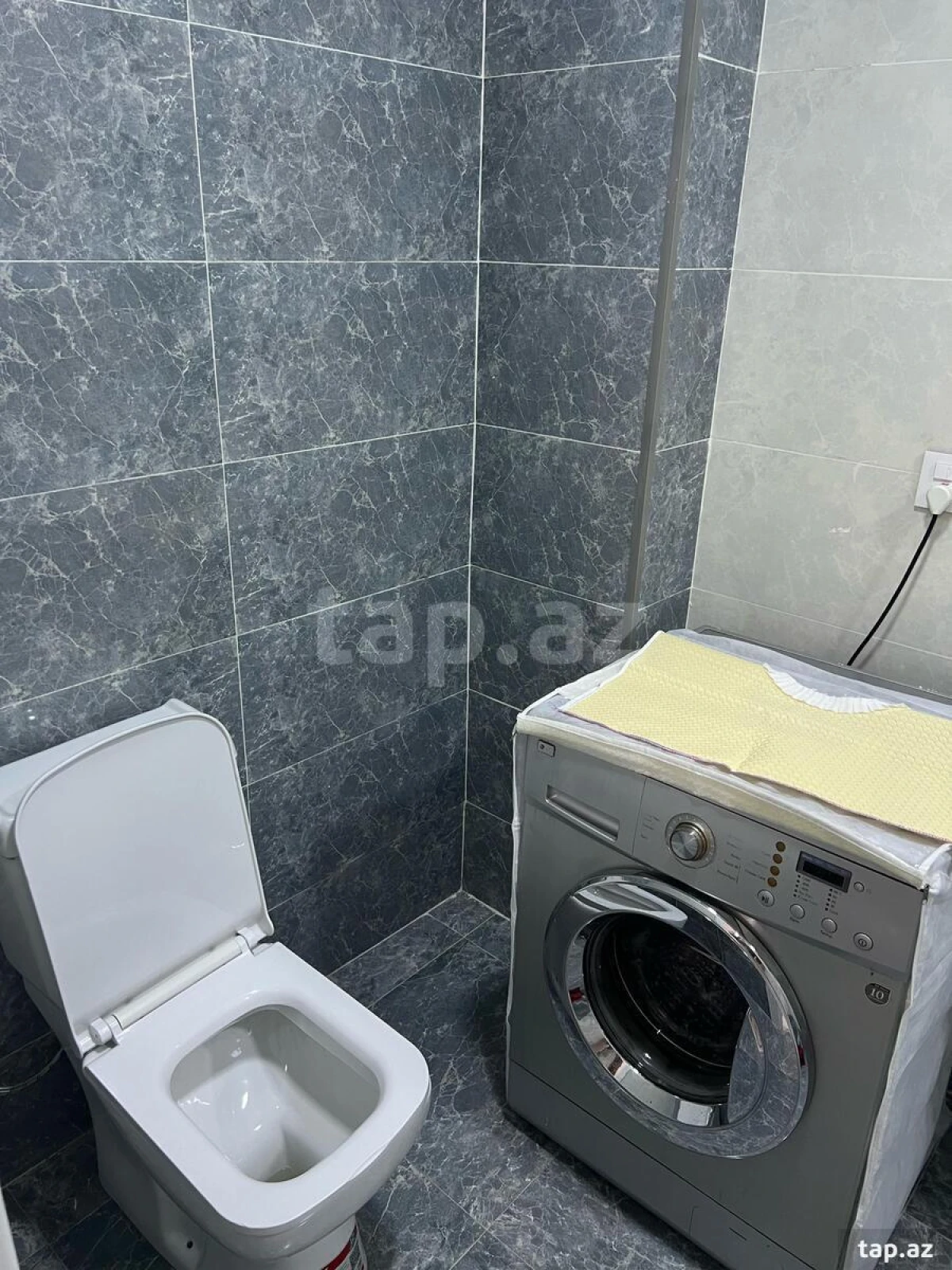 Satılır 2 otaqlı yeni tikili 70 m²