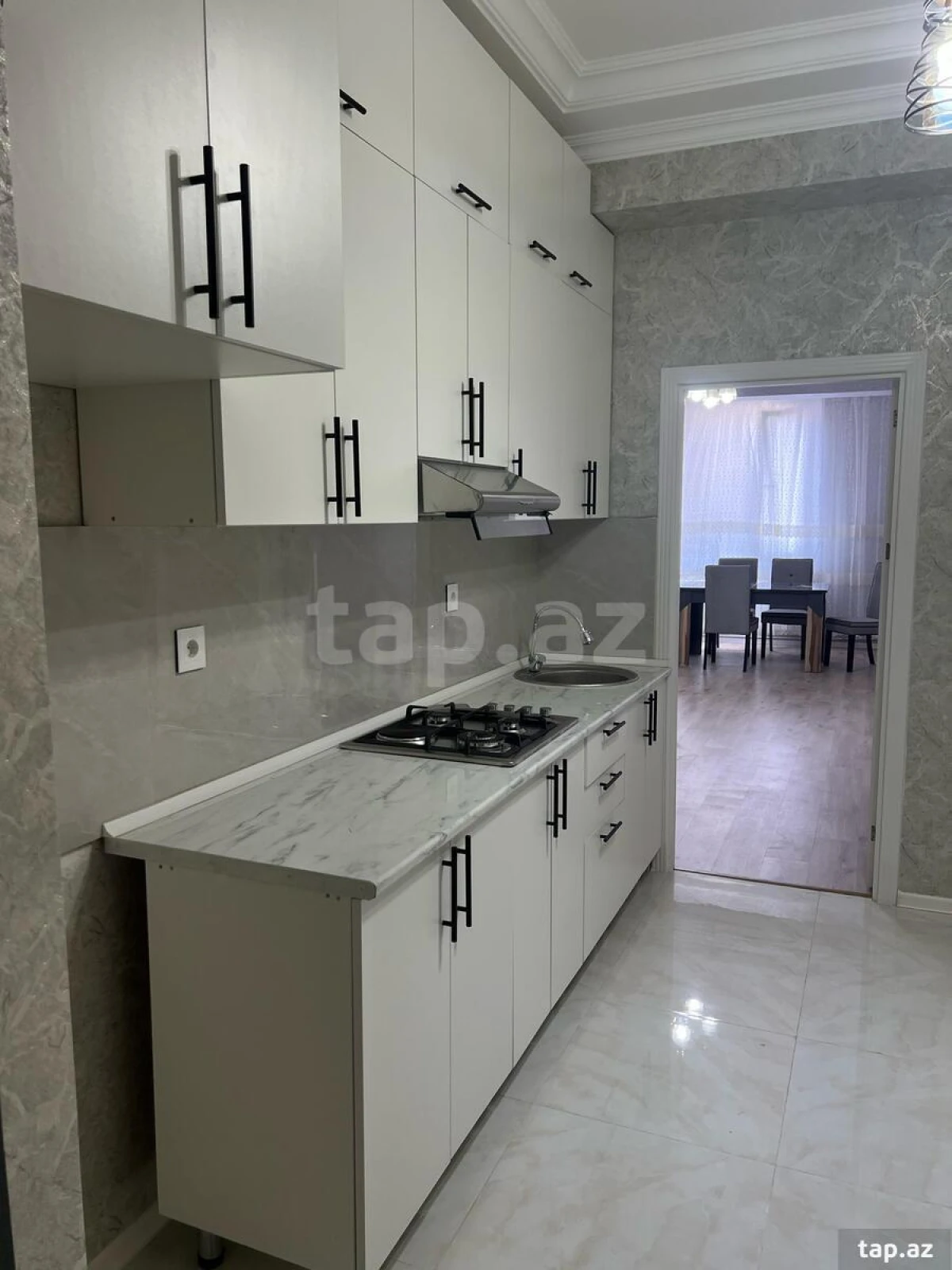 Satılır 2 otaqlı yeni tikili 70 m²