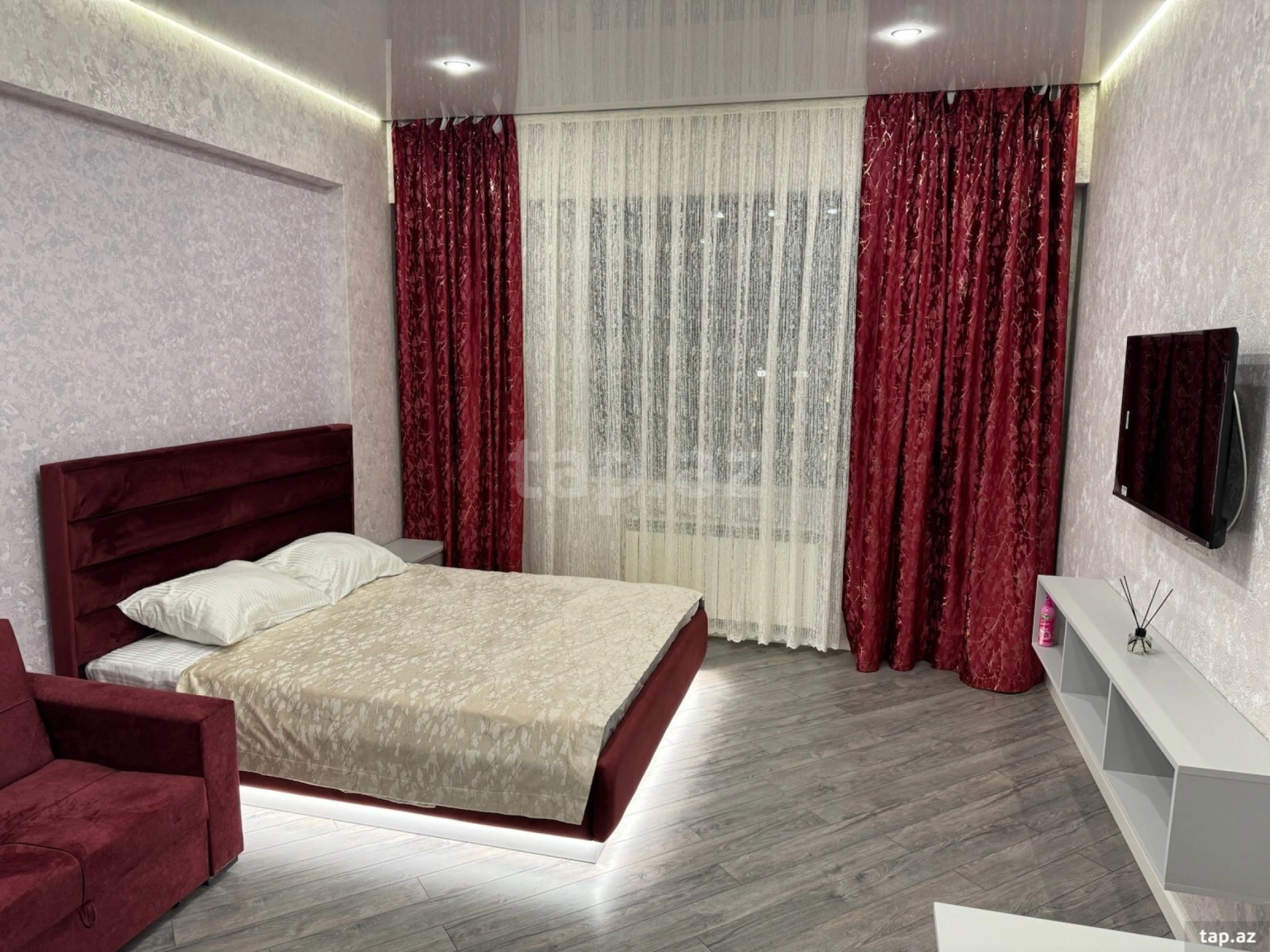 Kirayə verilir 1 otaqlı yeni tikili 55 m²