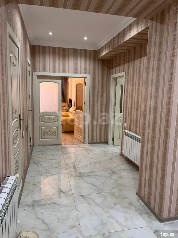 Satılır 4 otaqlı yeni tikili 190 m²