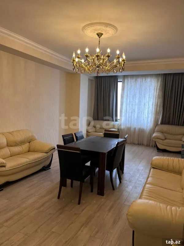 Satılır 4 otaqlı yeni tikili 190 m²