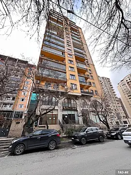 Satılır 4 otaqlı yeni tikili 190 m² — Bakı 4 otaq 190.00 m²