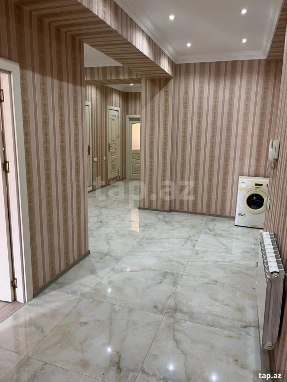 Satılır 4 otaqlı yeni tikili 190 m²
