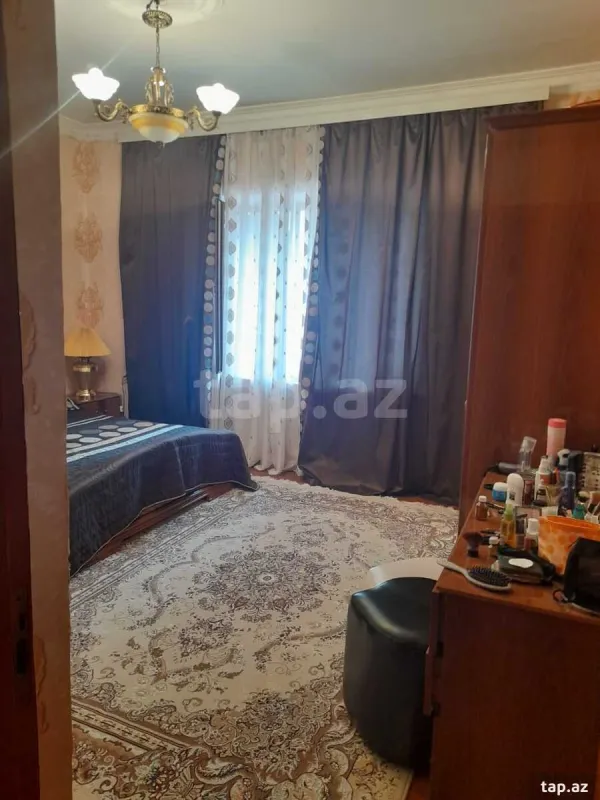 Kirayə verilir 2 otaqlı mənzil 60 m²