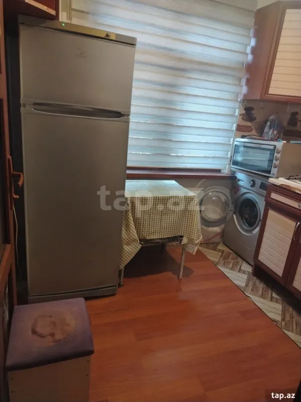 Kirayə verilir 2 otaqlı mənzil 50 m²