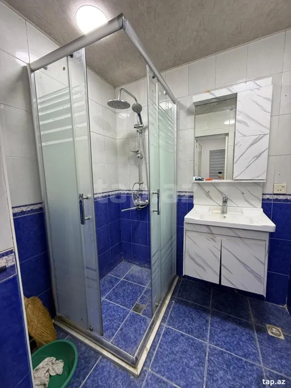 Kirayə verilir 2 otaqlı mənzil 80 m²