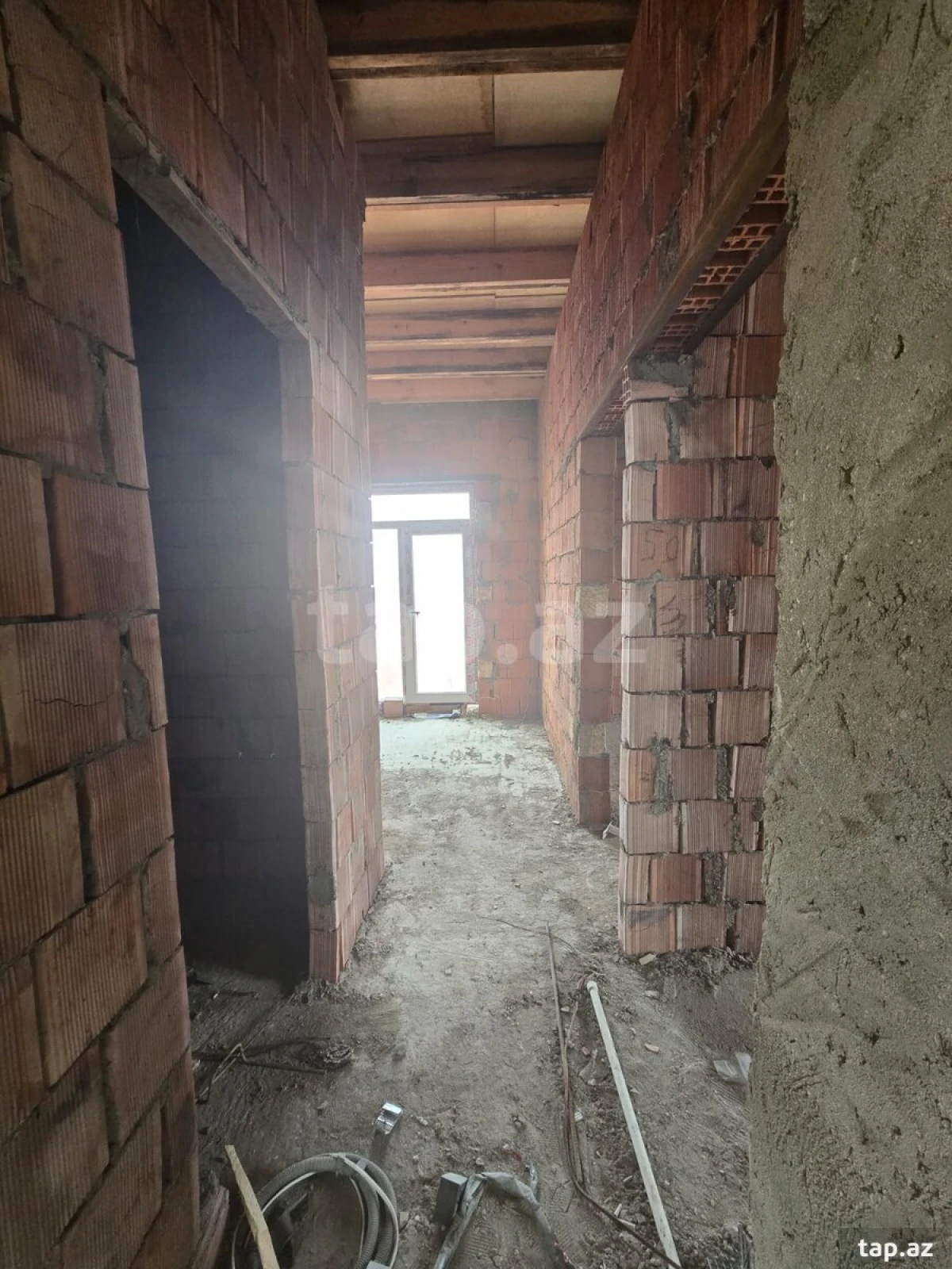 Satılır 2 otaqlı yeni tikili 43 m²
