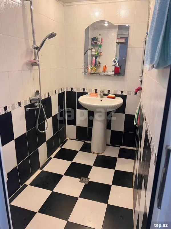 Satılır 3 otaqlı mənzil 80 m²