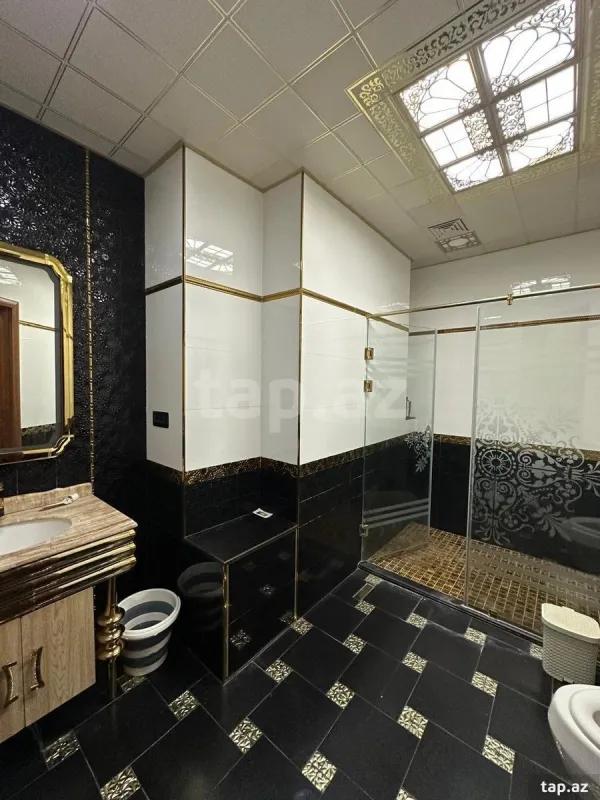 Kirayə verilir 4 otaqlı yeni tikili 240 m²