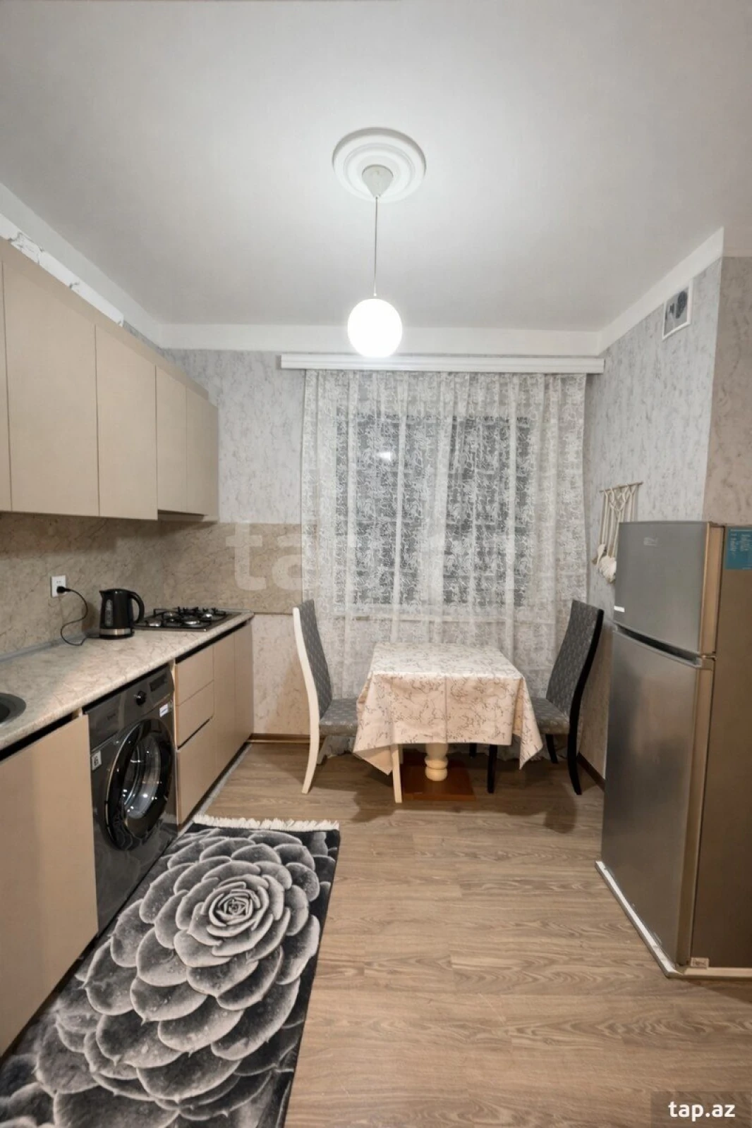 Satılır 2 otaqlı mənzil 65 m²
