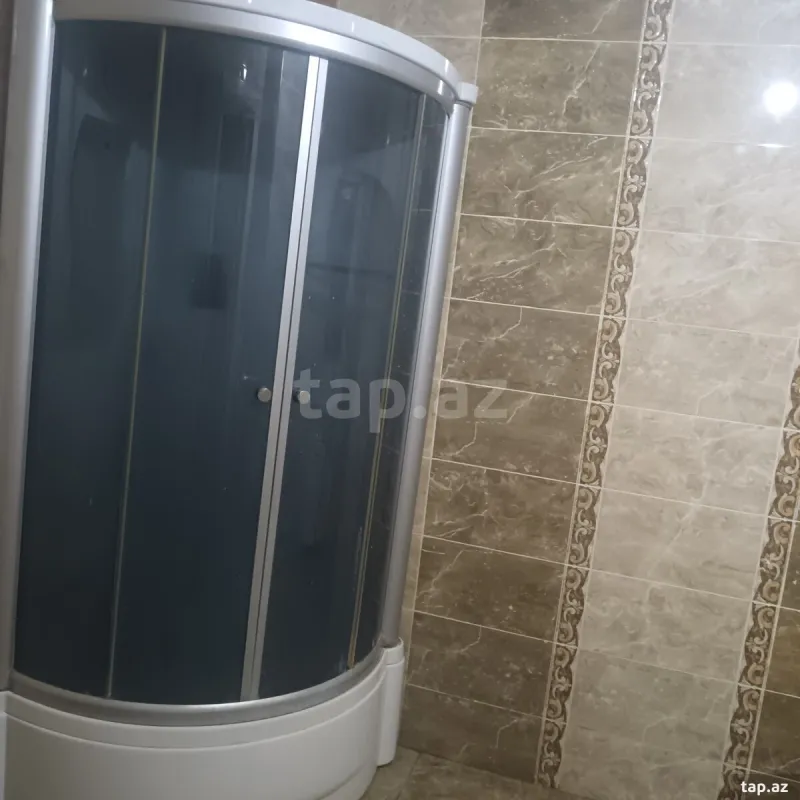 Kirayə verilir 2 otaqlı yeni tikili 70 m²