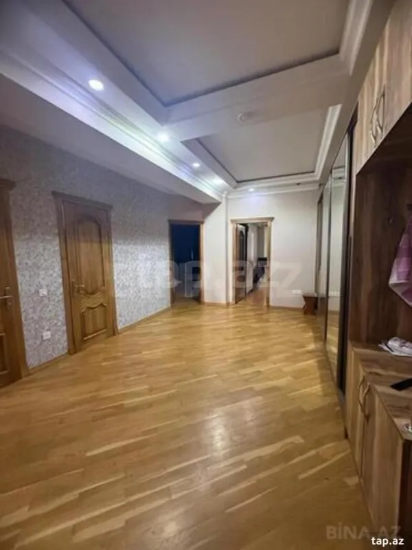 Satılır 3 otaqlı yeni tikili 167 m²