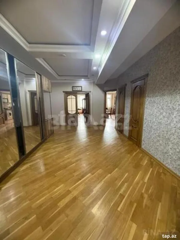 Satılır 3 otaqlı yeni tikili 167 m²