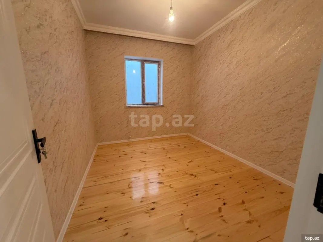Satılır 4 otaqlı həyət evi 100 m²