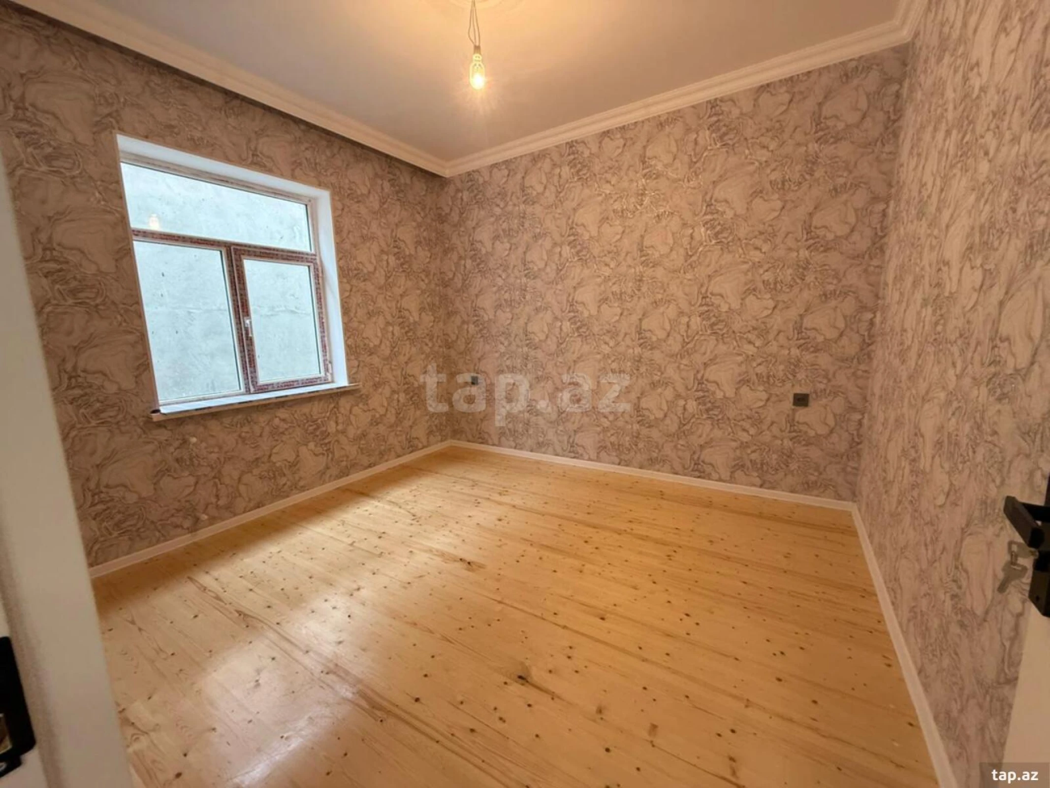 Satılır 4 otaqlı həyət evi 100 m²
