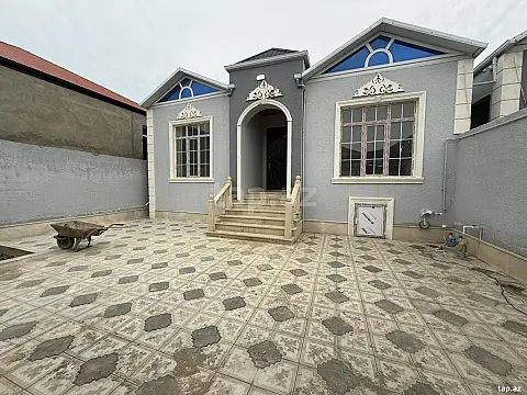Satılır 4 otaqlı həyət evi 100 m² — Bakı 4 otaq 100.00 m²